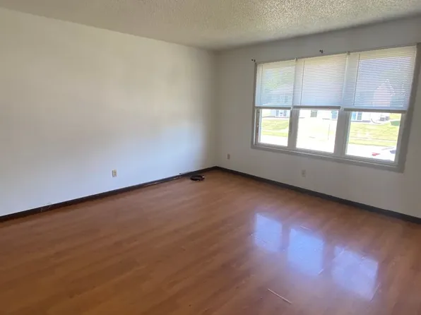 303 Melody Lane, 303 Melody Ln #2, Marshalltown, IA 50158