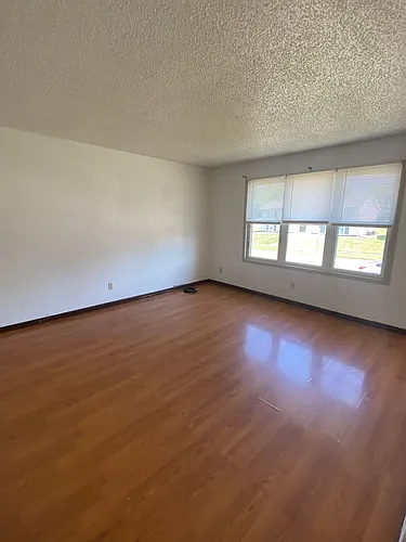 303 Melody Ln Photo 1