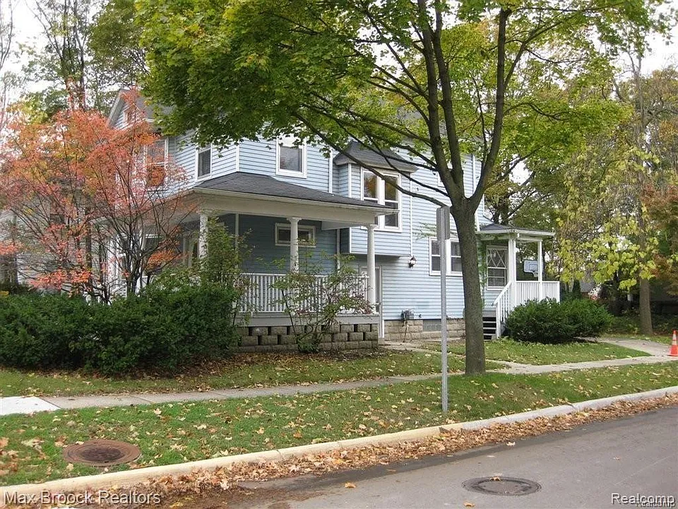 287 Oakland Ave