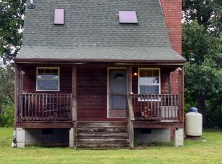 710 Roanoke Dr, Halifax, NC 27839