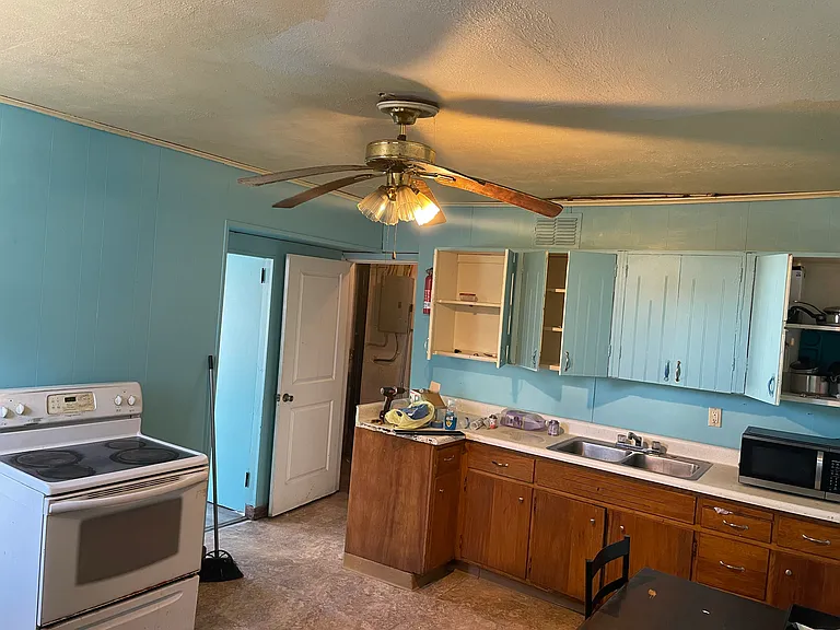 917 Lincoln Ave #2 — Photo 7
