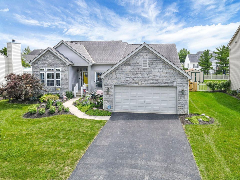 1st image of 4449 Knoll Crest Dr
