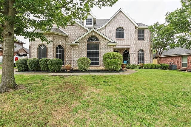 1st image of 205 Galleria Dr