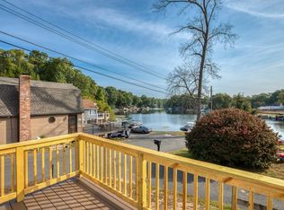 23 Veteran St, Southwick, MA 01077