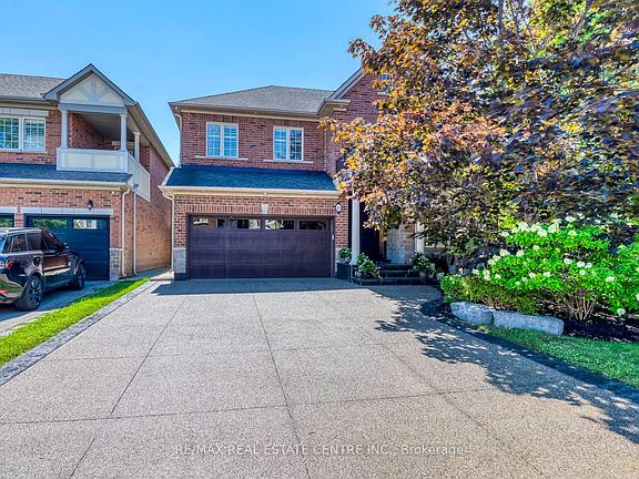 5th image of 290 Duskywing Way