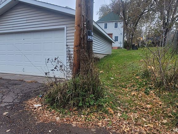 4th image of 1212 E 2nd St