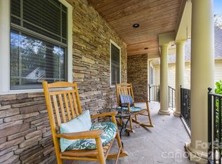 40 Mountain Shadows Dr, Leicester, NC 28748