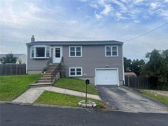 2nd image of 18 Camille Dr