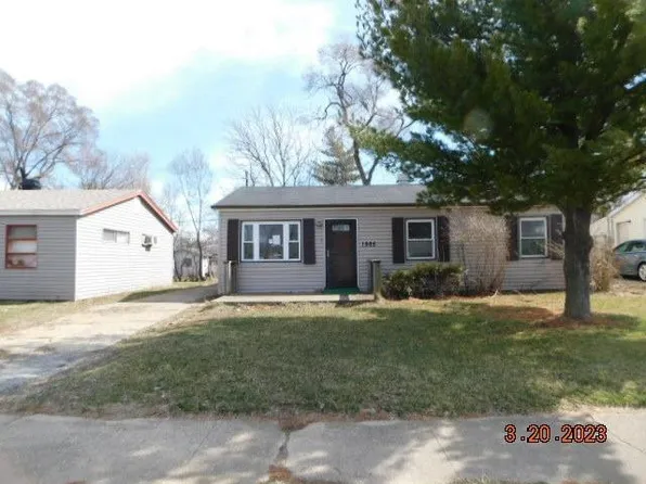 1985 Lane St, Gary, IN 46404