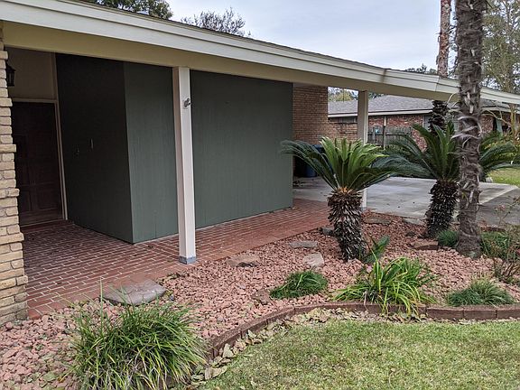 2nd image of 405 Alonda Dr