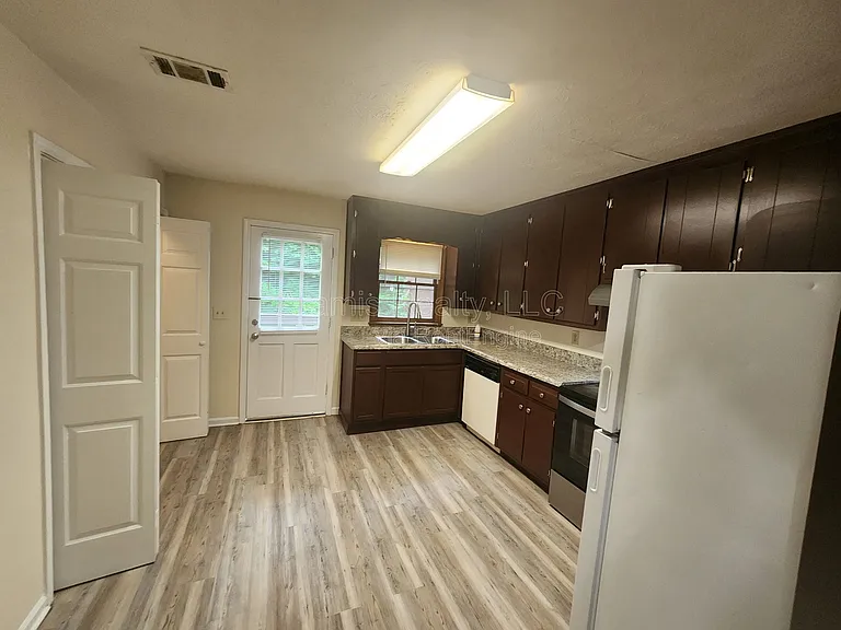 2101 Wexford Dr #A-1 — Photo 5