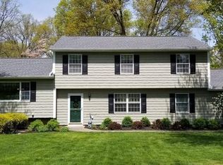 435 Stony Brook Dr, Bridgewater, NJ 08807