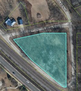 609 E Lake St, Woodstock, IL, 60098