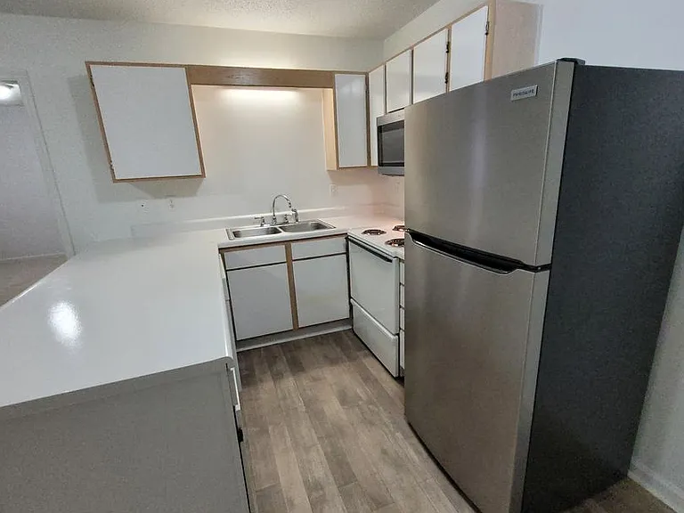 Arlington Apartments — Photo 85