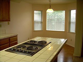 4th image of 7516 Sylvan Creek Ct