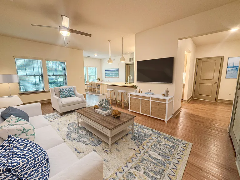 Botanic Waterside Apartments at Lakewood Ranch — Photo 17
