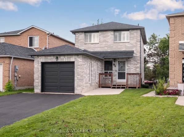 94 Ferguson Dr, Barrie, ON L4N 7E5