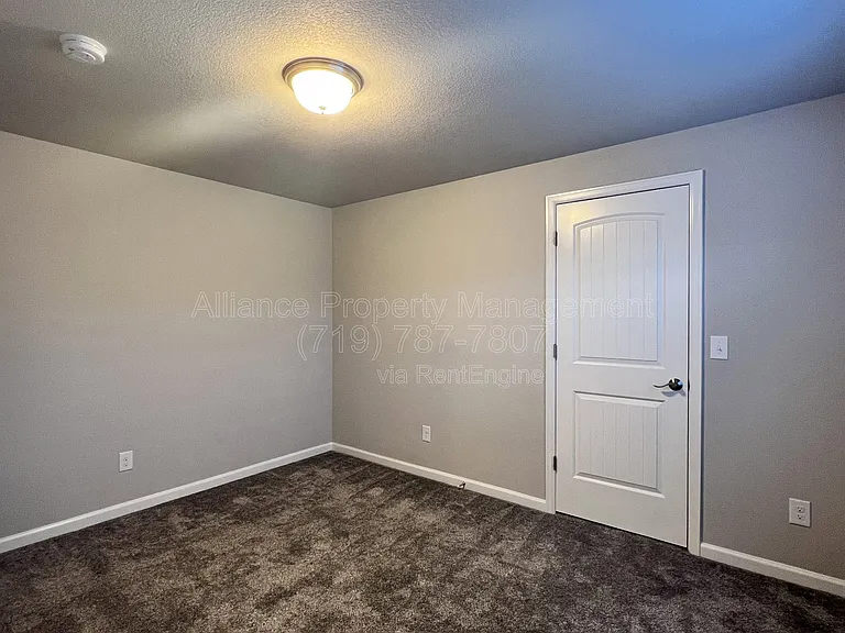 4471 Allenite Point — Photo 32