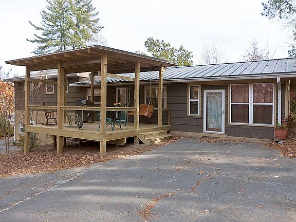 4th image of 1202 Clermont Dr