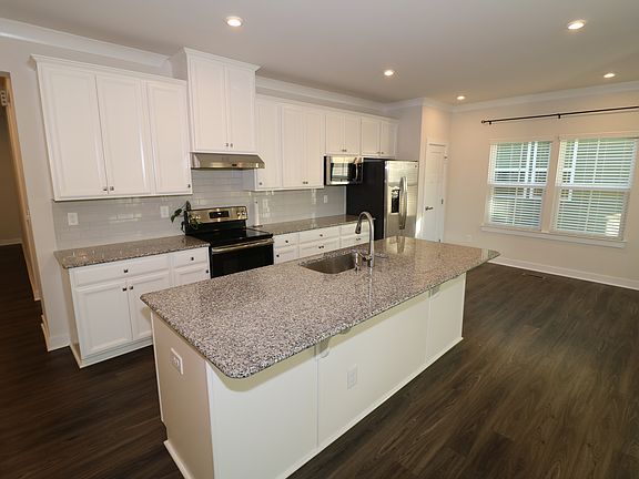 3rd image of 8200 Bretton Woods Dr