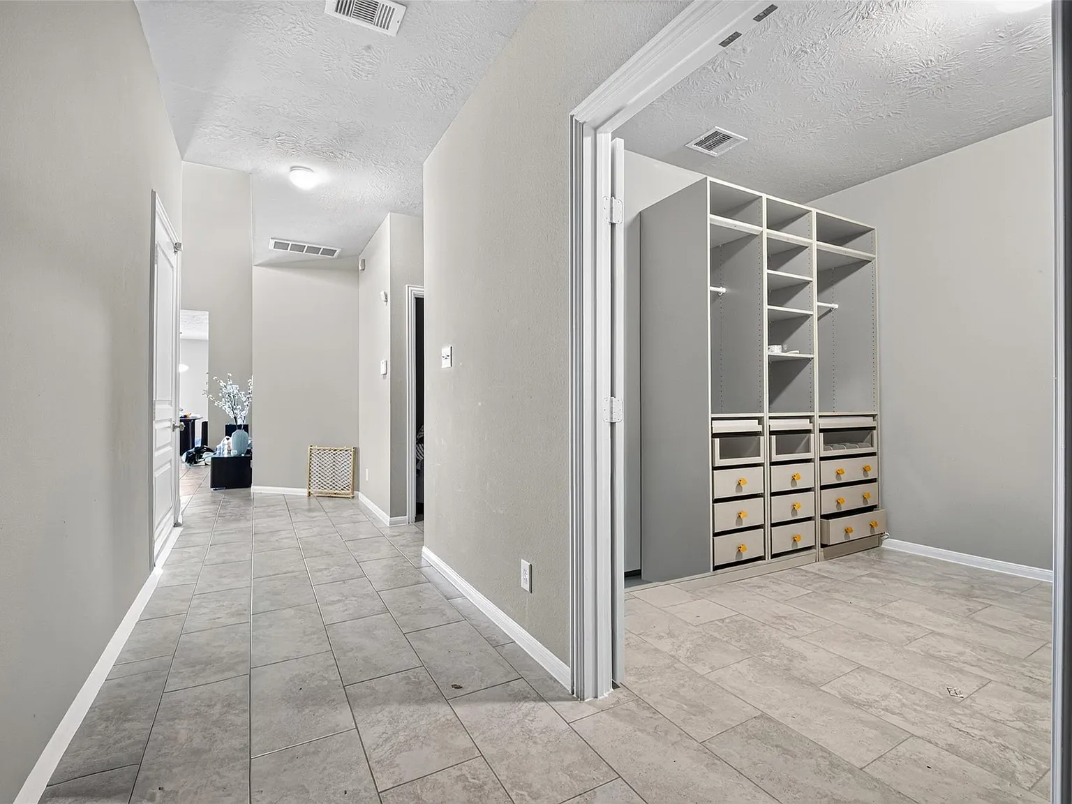 10830 Harston Drive — Photo 3