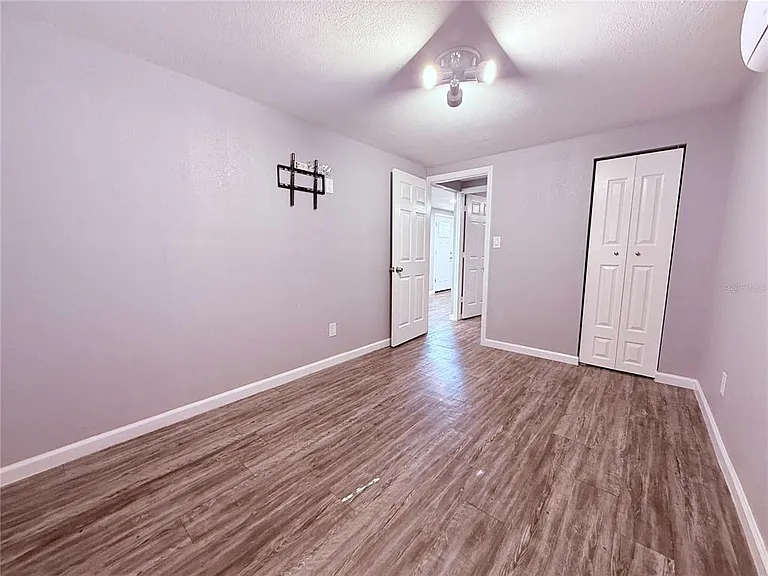 4514 W Fern St — Photo 11
