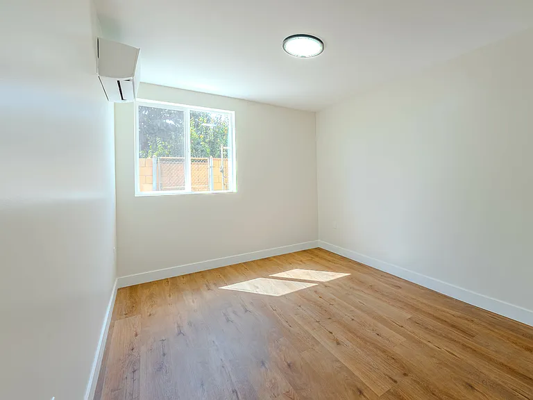 456 S Breed St #27 — Photo 6