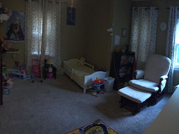3rd image of 3201 Murdock Ave