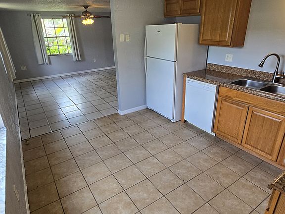 5th image of 1112 Hagle Park Rd #1114