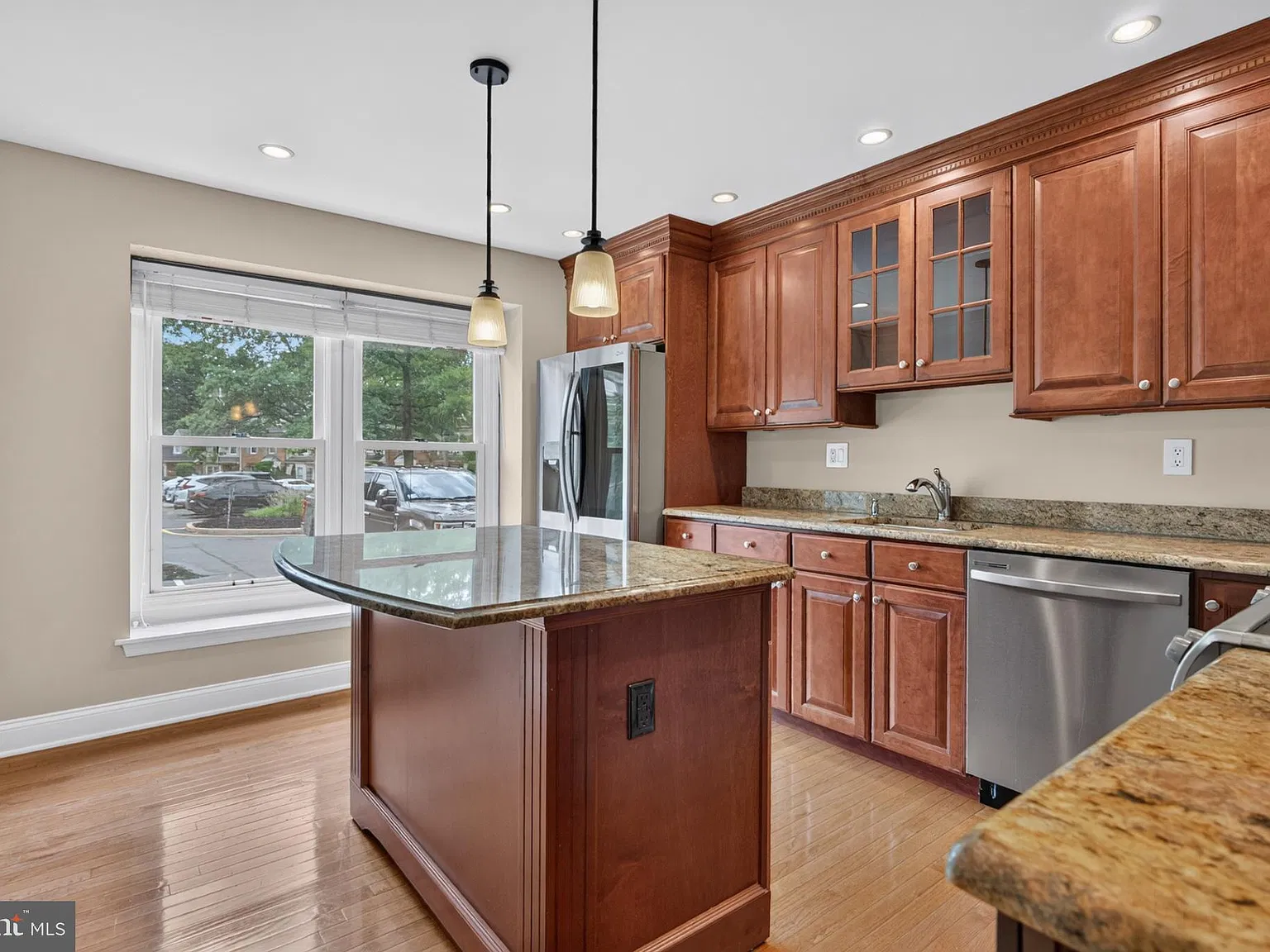 3 bed, 2.5 bath, 1508 sqft, $2,950 — Photo 4