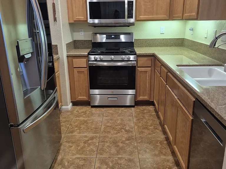 41718 Ambervalley Ave #1 — Photo 5