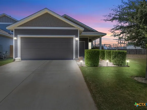 242 Trailside Ln, Bastrop, TX 78602