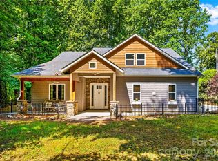 13927 Asbury Chapel Rd, Huntersville, NC 28078