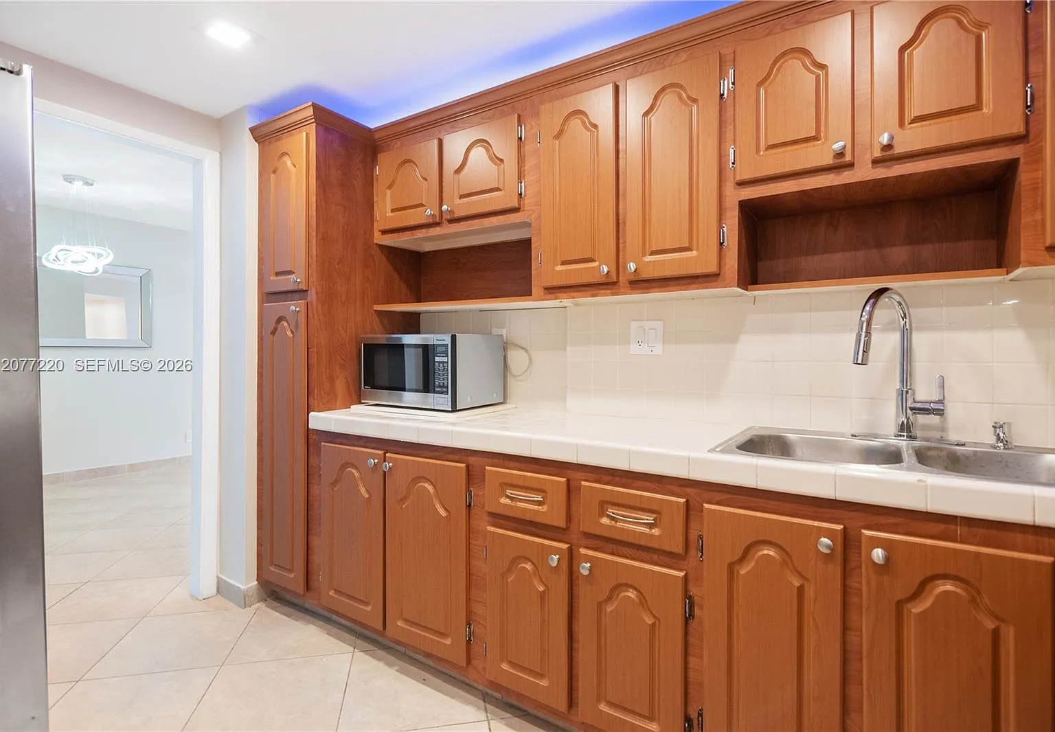 Gateway House Condo - Nor — Photo 2
