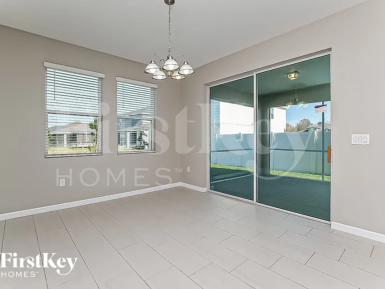 11836 Clare Hill Ave — Photo 4