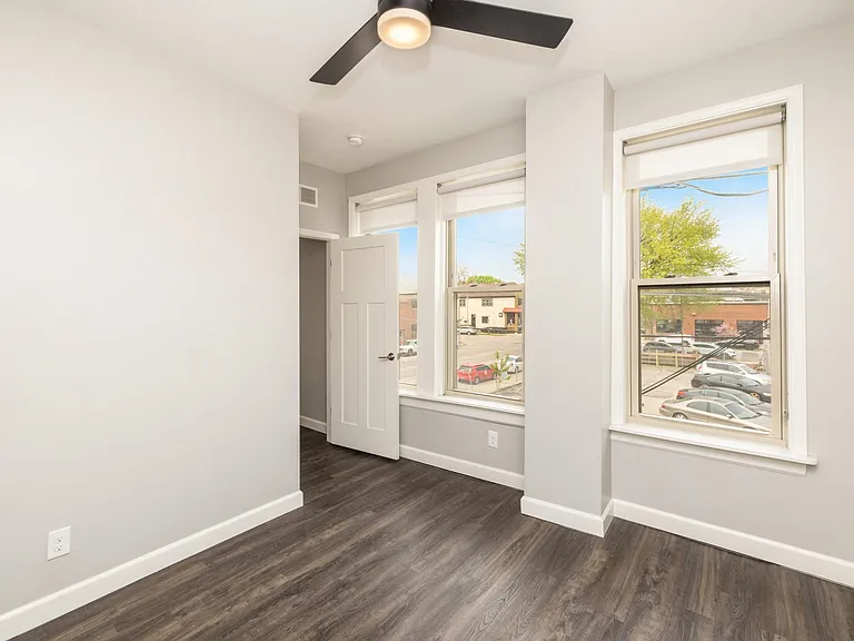 920 S 2nd St #2 — Photo 15