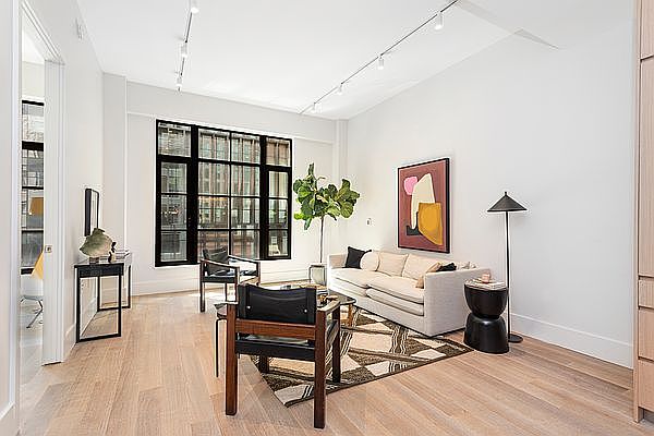 1st image of 517 W 29th St APT 5A