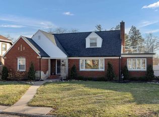 2806 25th Ave #A, Moline, IL 61265