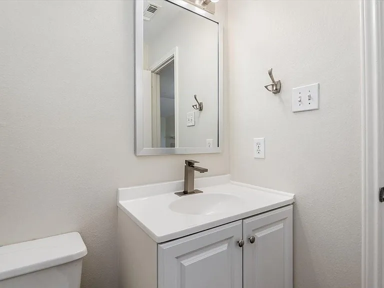 6023 Barany Ct — Photo 27