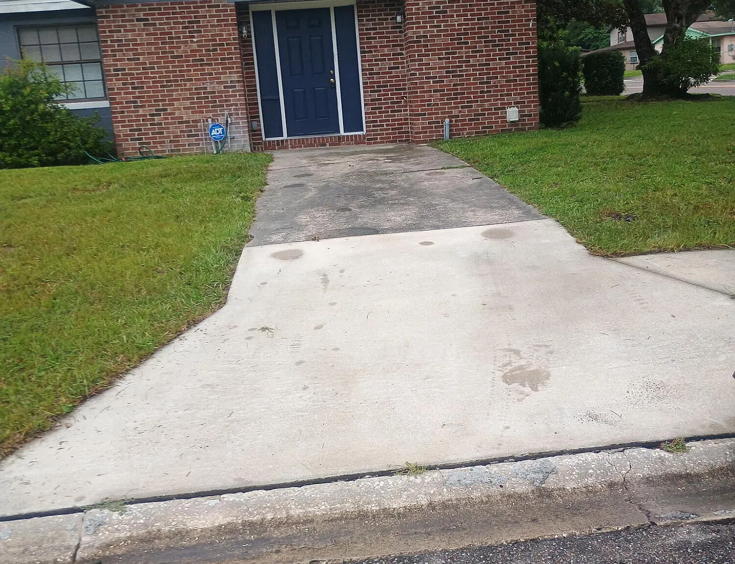 3 bed, 2.5 bath, 1735 sqft, $1,750 — Photo 1