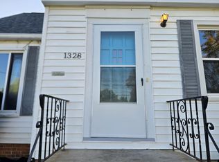1328 Elmwood Rd, Mayfield Heights, OH 44124