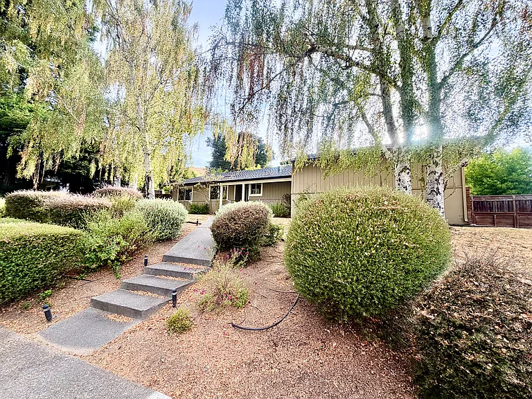 2701 Center Rd — Photo 16