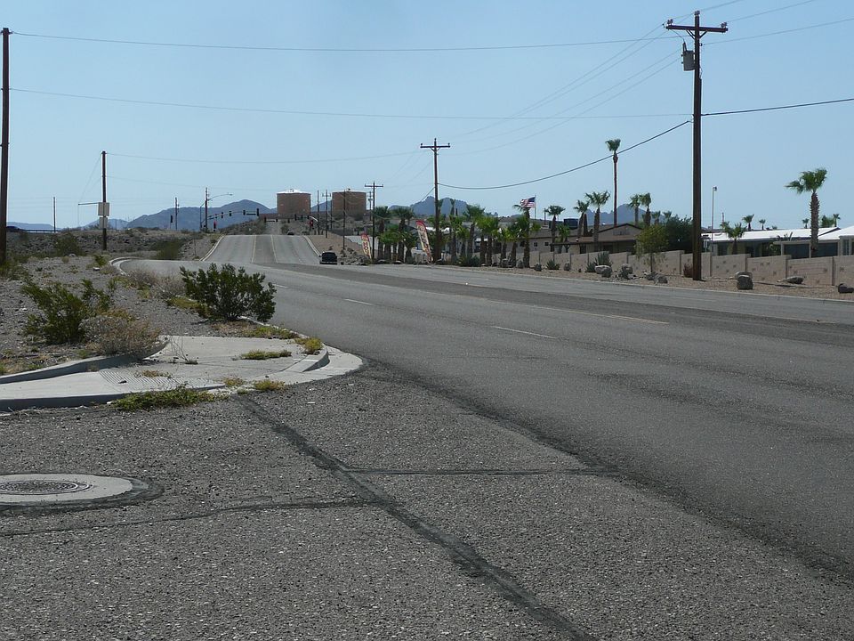 2nd image of Bullhead City Pkwy