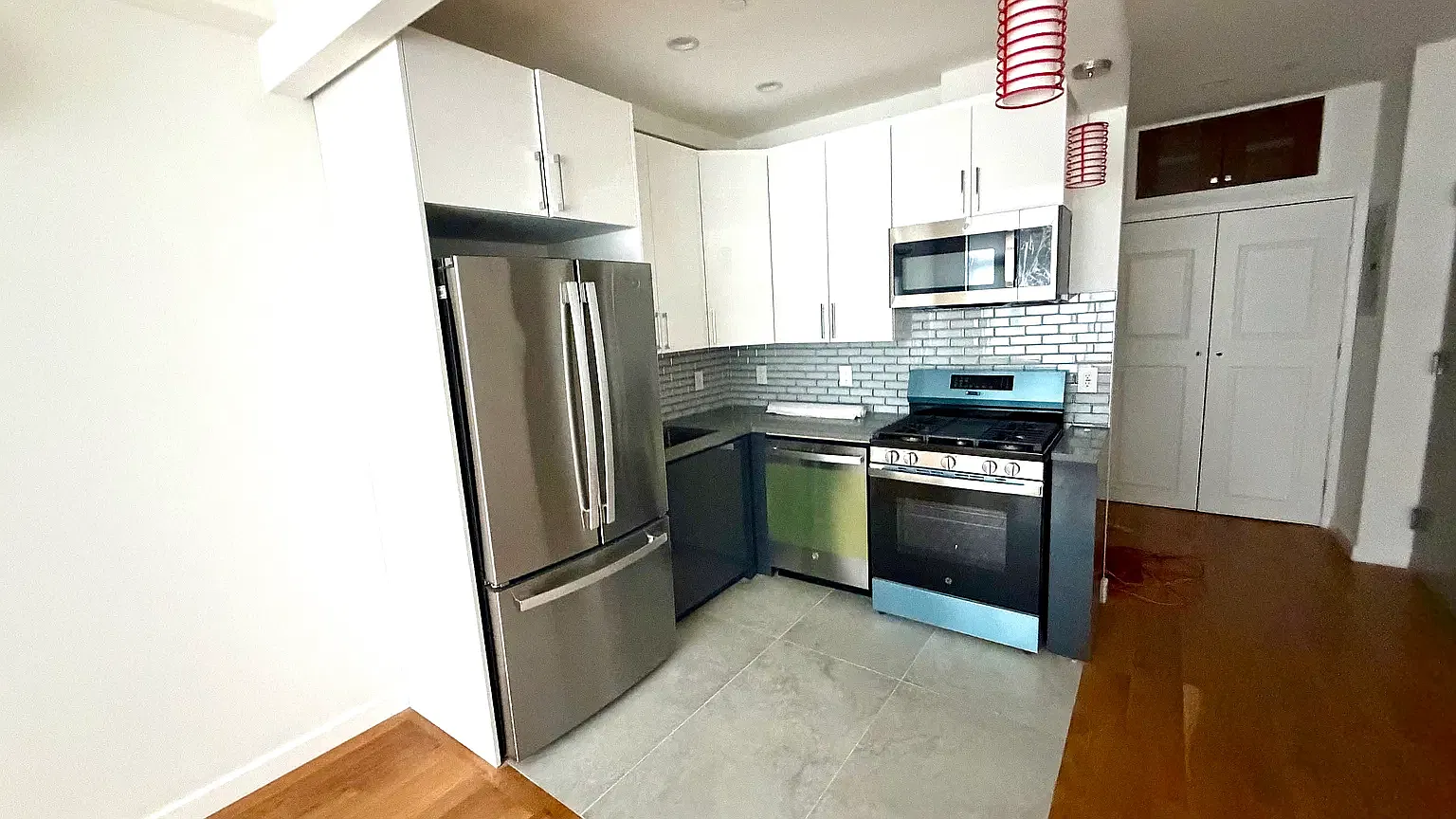 258 Eckford St — Photo 2