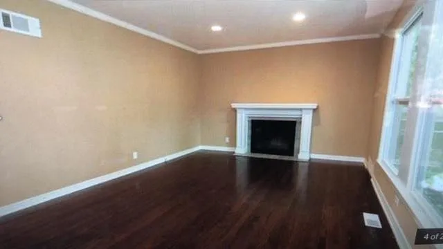 5865 Fontana Dr — Photo 4