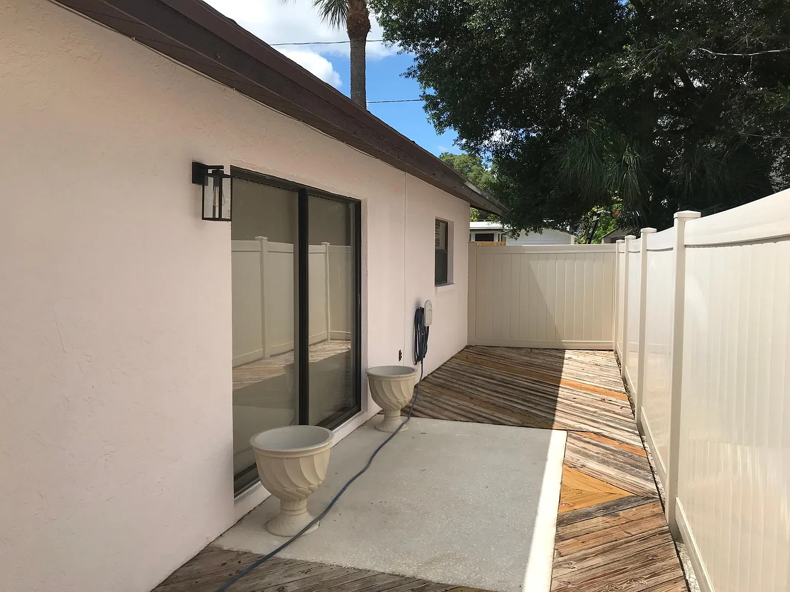 2 bed, 1100 sqft, $2,500 — Photo 2
