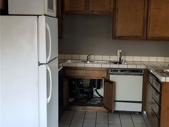Private entrance to upstairs apartment
