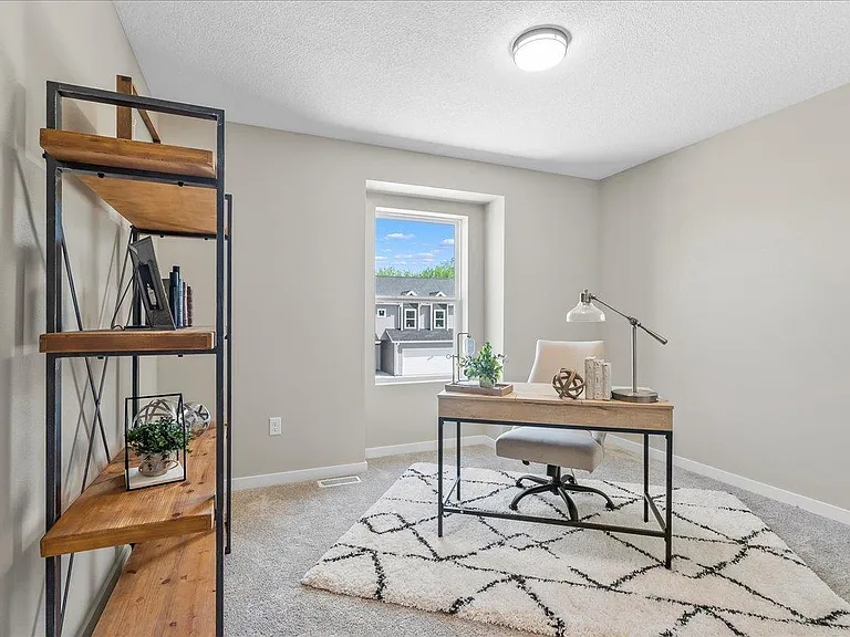 715 Spruce Needle Ln #1 — Photo 4