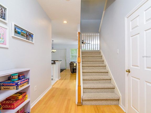 2nd image of 8165 Stone Leaf Ln