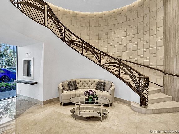 3rd image of 17555 Collins Ave APT 803